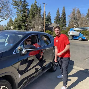 Pizza22 Pick up Party... even made friends with the fur babies!