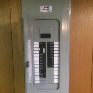 Clean New 200 Amp service panel.