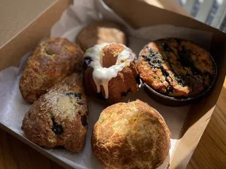 Luna Bakery Cafe