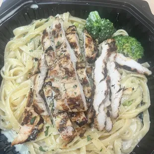 Chicken Pasta Alfredo