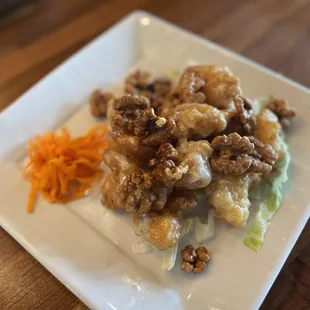 Walnut Prawns entree