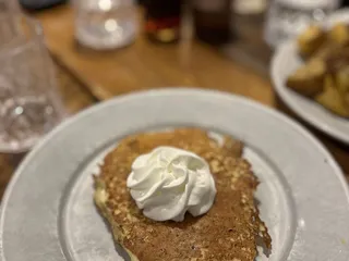 Cafe Raymond
