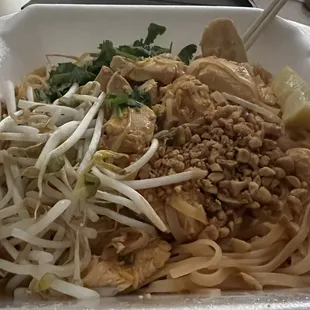 39. Pad Thai - Noodles