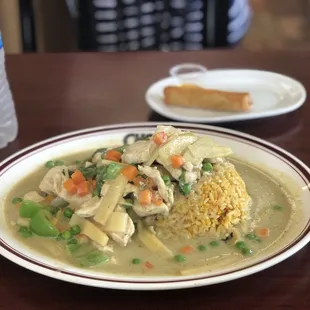 Green Curry with Chicken. Spring Roll.