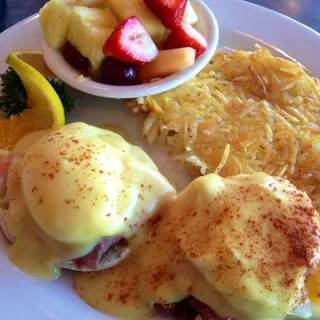 Smoked Salmon Eggs Benedict