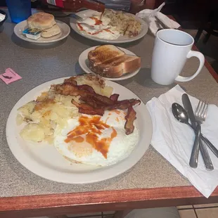 2 Eggs with Meat breakfast