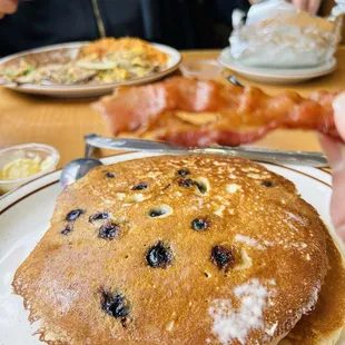 1/26/25 Crispy bacon, pancakes w/o powdered sugar (thank you Lorena, on the ball!)
