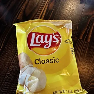 Potato chips that come with your sandwich