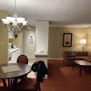 1 bedroom suite w/ full kitchen &amp; living room