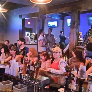 Best Sports Bar in the Neighborhood!