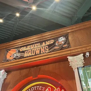 Interior (Browns backer bar)