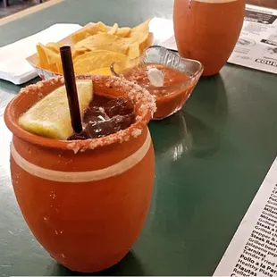 Cantarito and chips and salsa