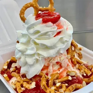 Strawberry pretzel sundae