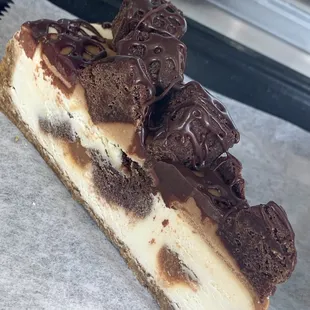 Brownie bite cheesecake