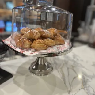 Fogliatlelle   Pastry with custard &amp; orange zest