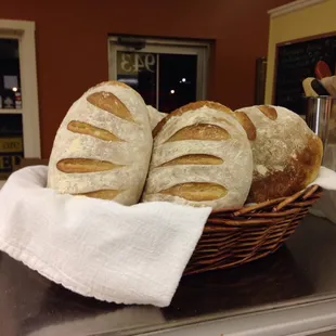 Joe makes fresh bread from pizza dough. Unbeleivable omg
