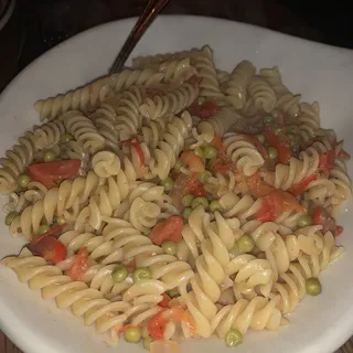 Fusilli with Peas and Onion