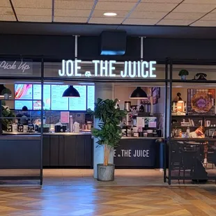 the entrance to joe &amp; the juice