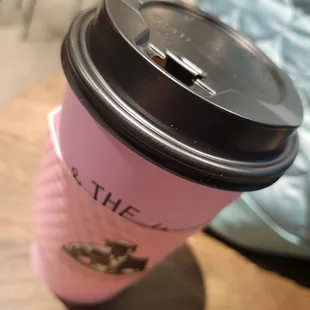 Coffee with two options for vegan milk, offers both almond milk and oat milk