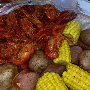 Crawfish (Whole Shebang - Spicy) Corn, Potatoes, &amp; Sausage