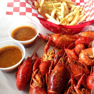 Joe Cajun: crawfish and fries.