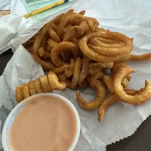 Curly fries and fry sauce.