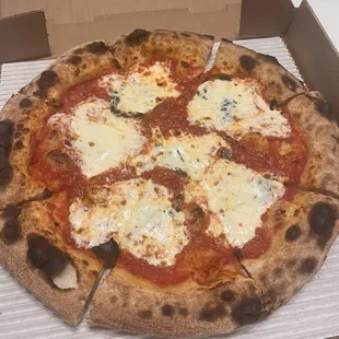 Margherita Pizza (8 Slices)