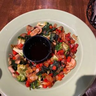 Close up on the mixed veggies, very good.