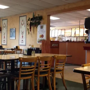 Dining room at Joe Momma's