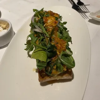 Shrimp Diablo Slider with Chili Sauce and Avocado Salsa