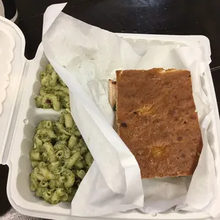 Bruschetta Sandwich with pesto salad