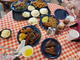 Prissy Polly's Bar-B-Que