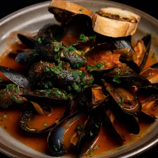 SPICY PEI MUSSELS