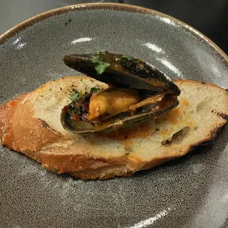 SPICY P.E.I. MUSSELS