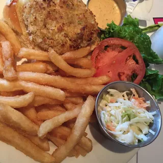 LUMP CRAB CAKE SANDWICH