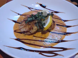 El Hefe Bar + Kitchen