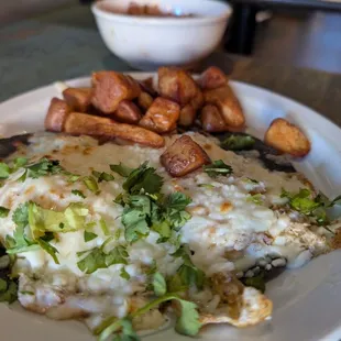 Huevos rancheros w potatoes