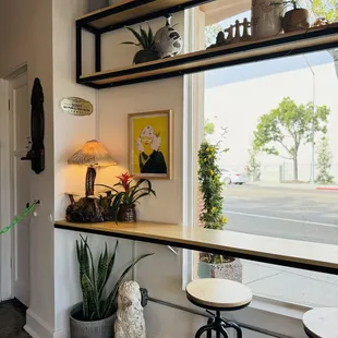 cool art &amp; decor inside!