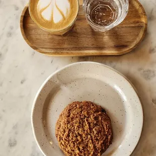Cortado and Oatmeal Cookie