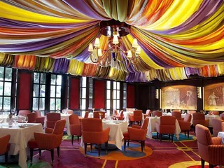 Le Cirque