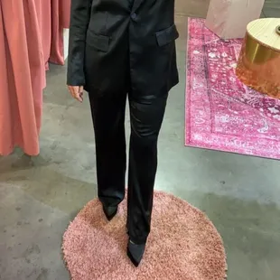 My absolute favorite blazer set from Joeleene Tivoli. Amazing quality!