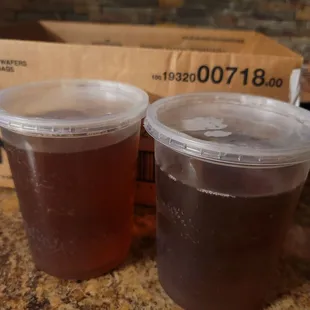 The "gallon" of sweet tea.
