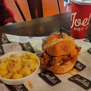 Chicken sandwich with Mac and cheese and sweet tea