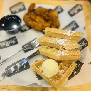 Joella's Hot Chicken - Lexington