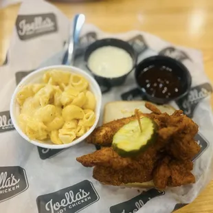 3 Jumbo Tenders with Creamy Mac &amp; Cheese