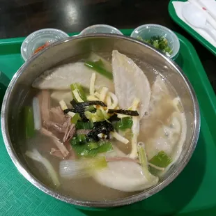 Mandu-guk (dumpling soup)