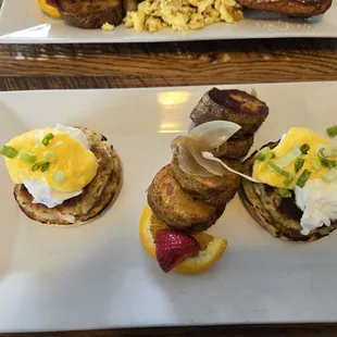 Crab cake Benedict