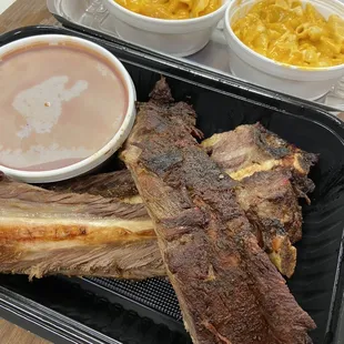 Beef ribs and mac and cheese!