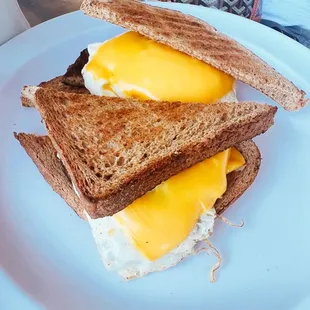 Breakfast sandwich