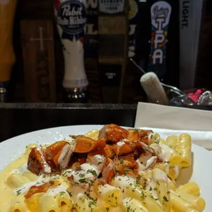 Buffalo chicken mac with ranch drizzle. Yum!